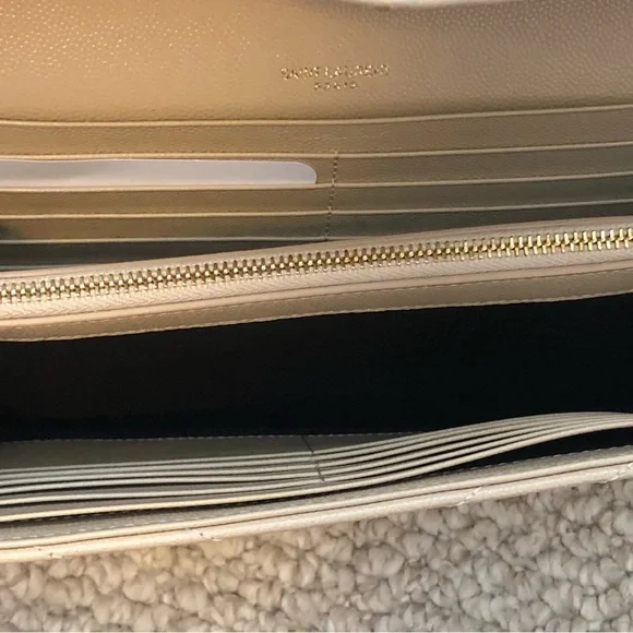 NWT Saint Laurent Large Cassandre Chain Wallet - Picture 5 of 13